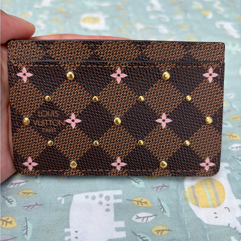 Louis Vuitton Limited Edition Card Holder (PRICE FIRM)